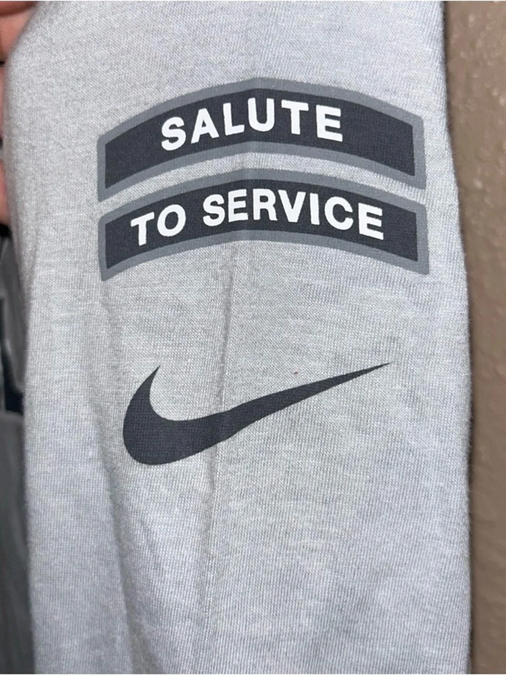 Nike Dri-Fit Grey Pittsburgh Steelers “Salute to Service” LS Tee NWT MENS SMALL